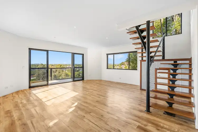 21 Mariners Crescent