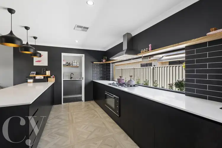 25 Armitage Close
