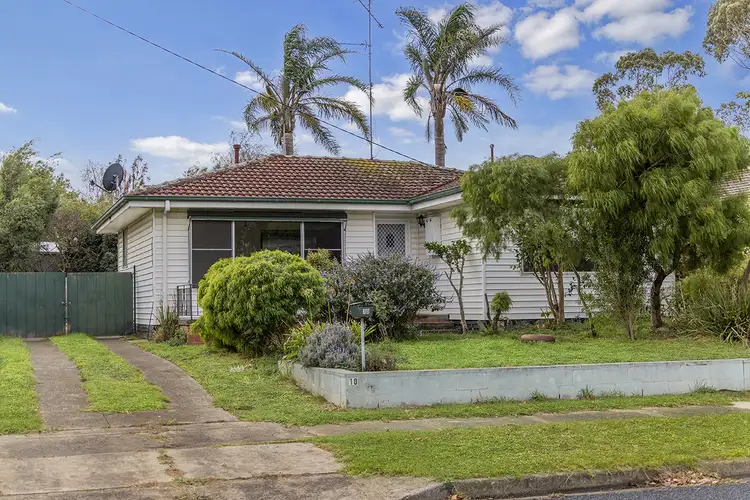 10 Coulter Avenue
