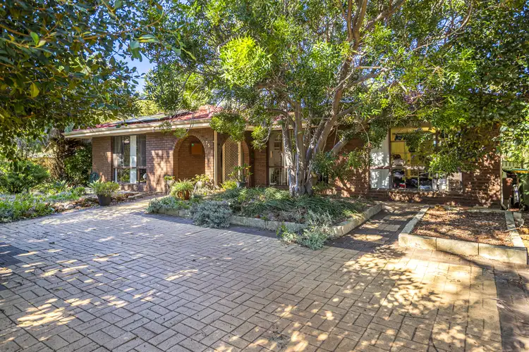 75 Temby Avenue