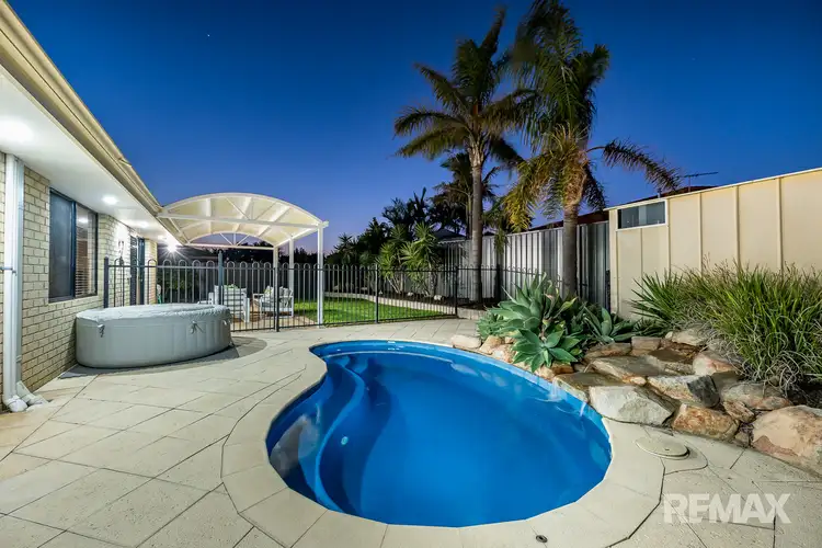 102 Kinross Drive