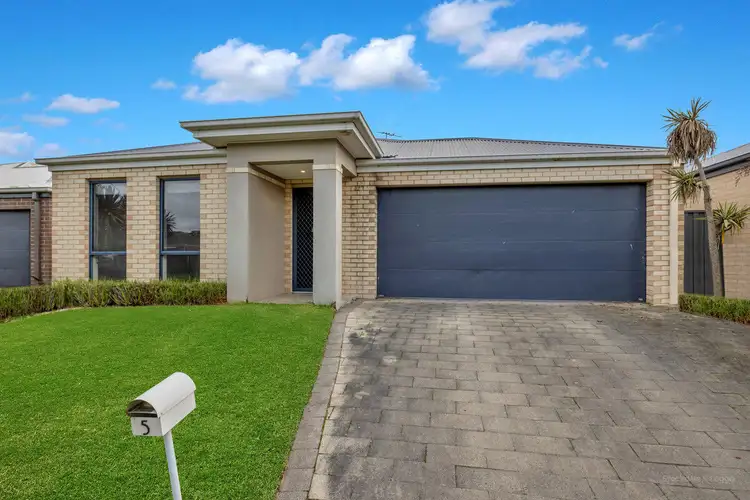 5 Burdekin Lane