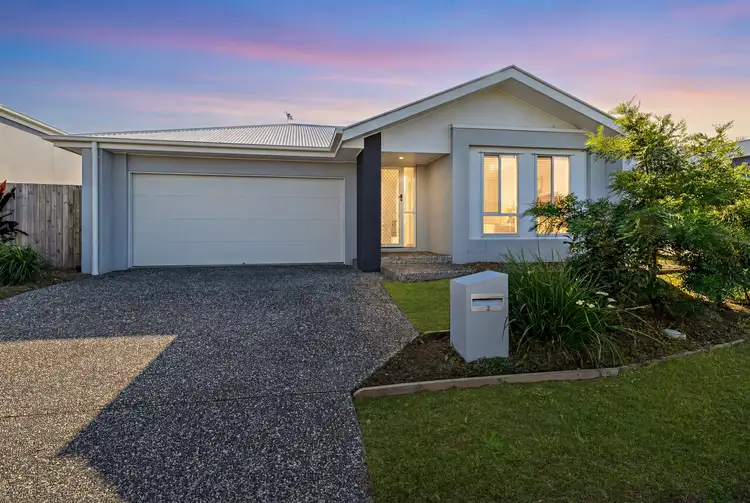 2 Silky Oak Street