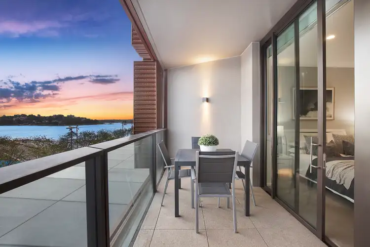 19 Barangaroo Avenue