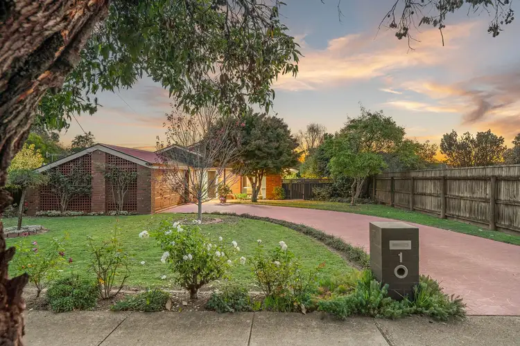 1 McLennan Street