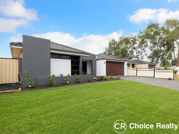 16 Woodside Loop
