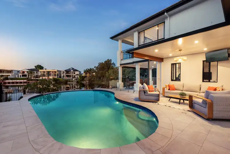 32 Clear Water Bay Avenue