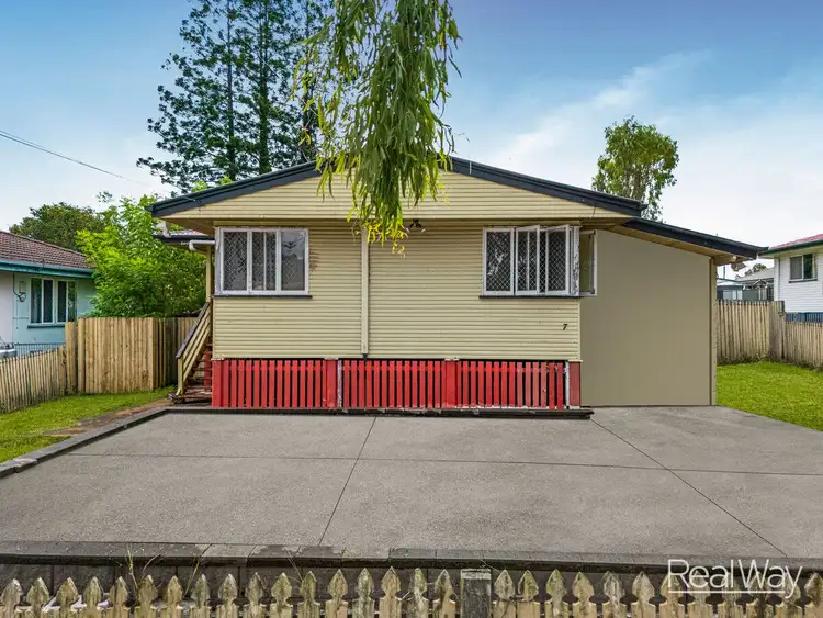 7 Peacock Street