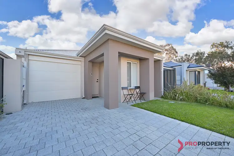8 Lindley Grange