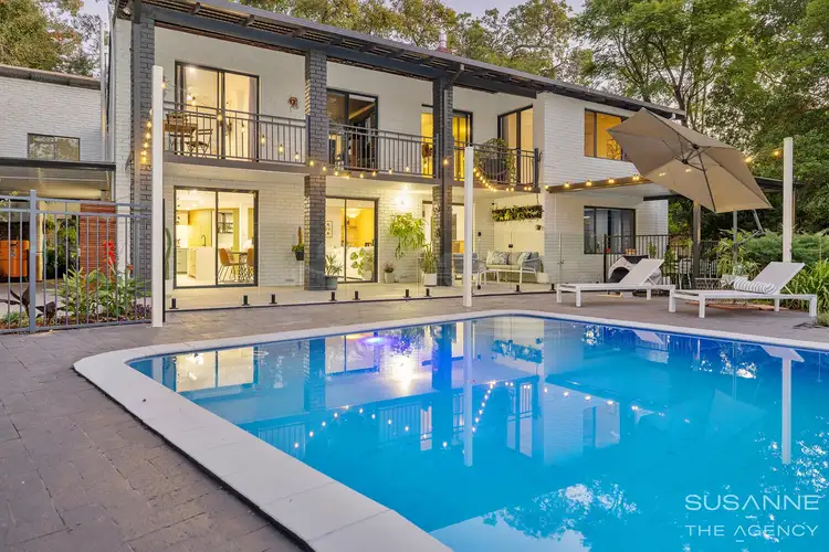 16 Hope Crescent
