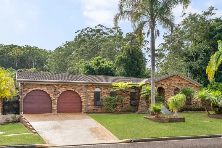 2 Elkhorn Close