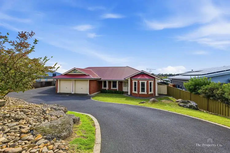 18 Greenridge Drive