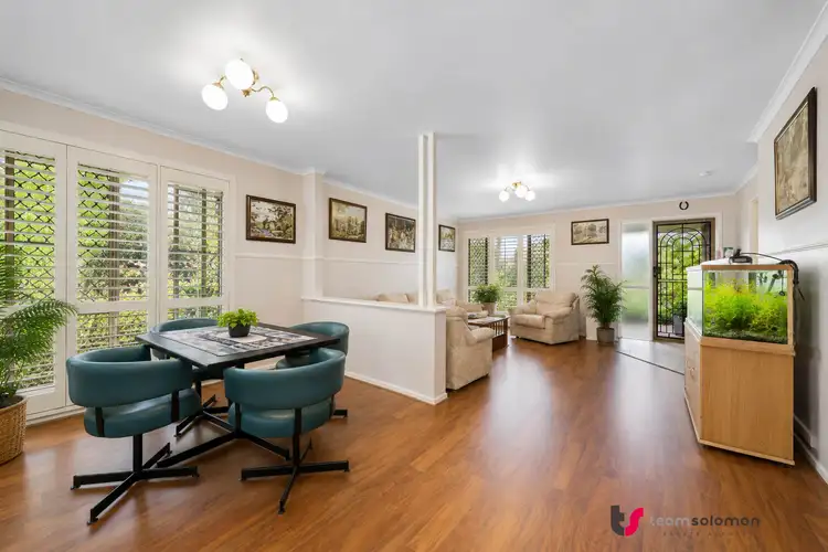 4 Wicks Court