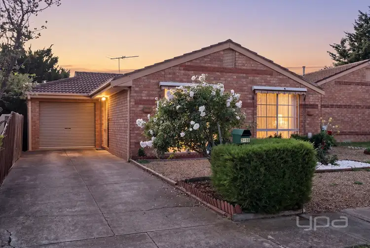 2/10 Lagarna Drive