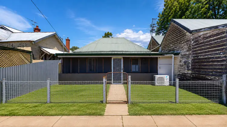 9 Goran Street