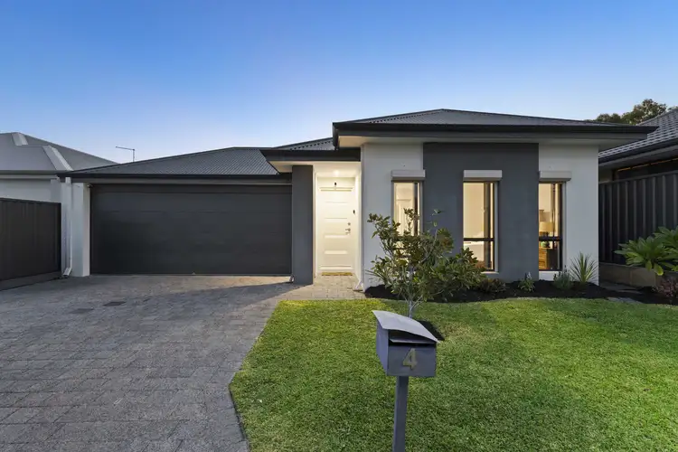 4 Strumpshaw Road