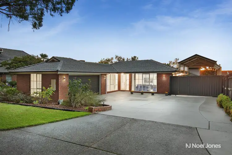 16 Jodie  Place
