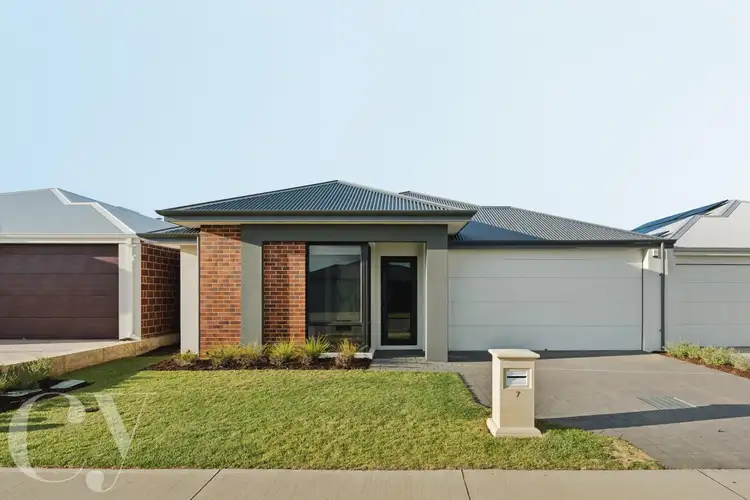 7 Hassell Road