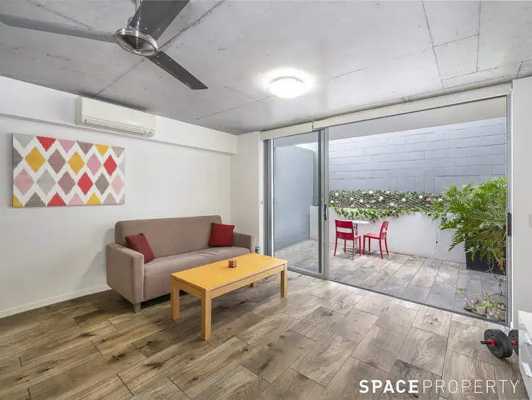 24 Brookes Street
