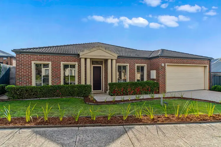8 Aqueduct Road