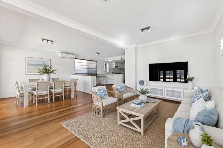 32 Whitmore Terrace
