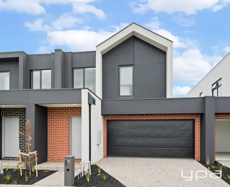 19 Vaux Street
