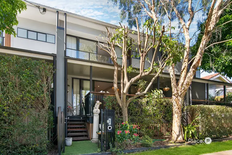 48 Stuart Street