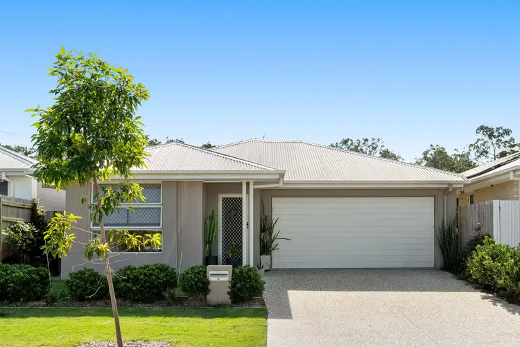 6 Alcove Street