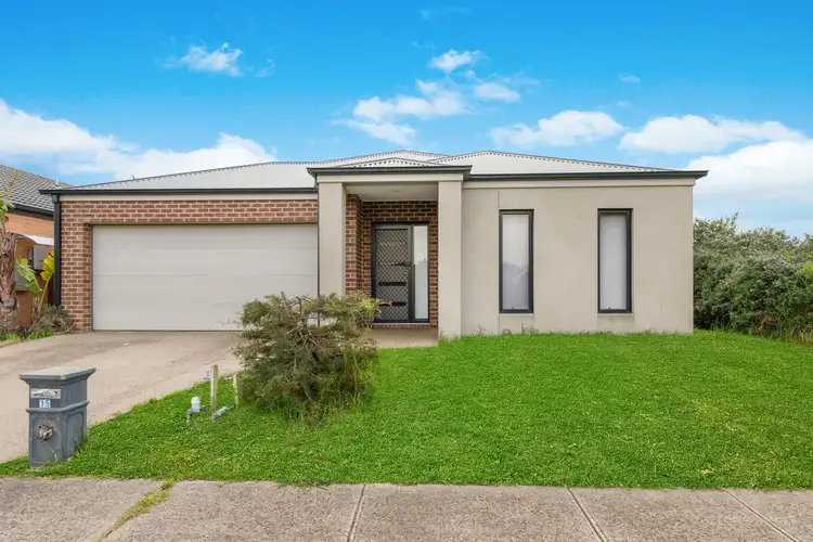 15 Meadows Drive