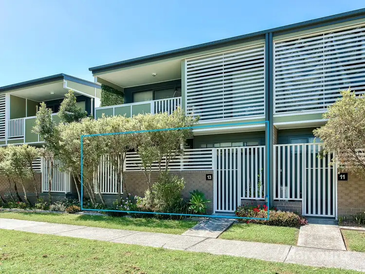 35 Lavender Place