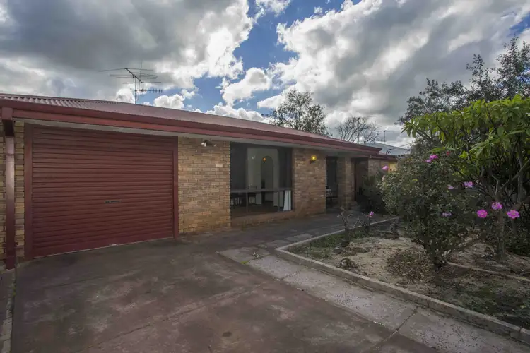 12 Colin Street