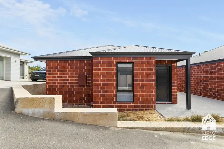 18 Christina Street