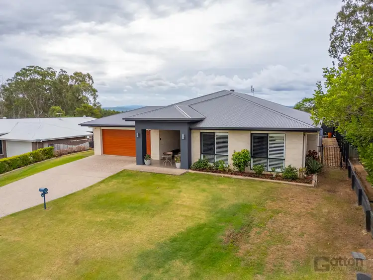 7 Woodside Drive