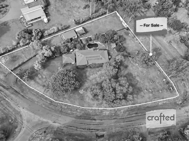 33 Brushwood Crescent