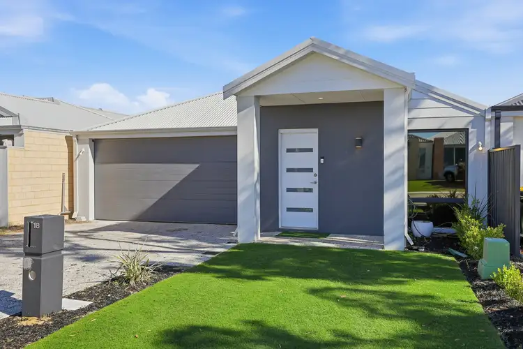 18 Selina Street