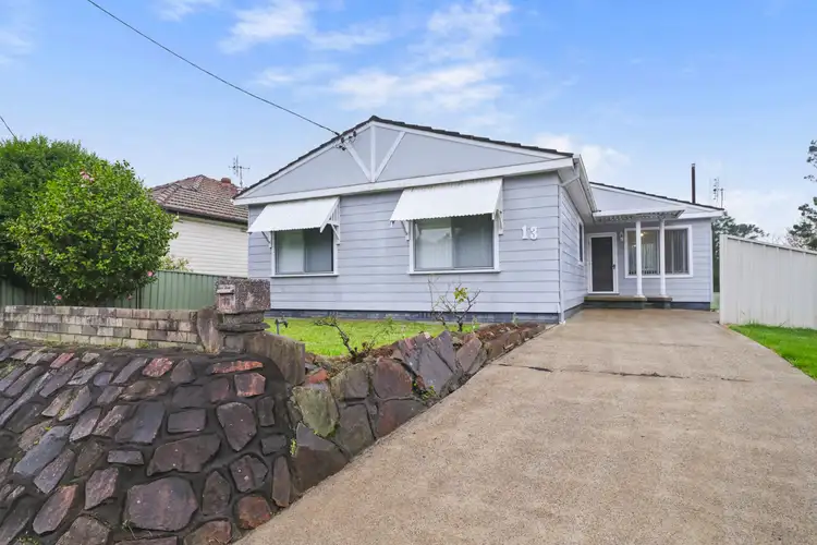 13 Lake Road
