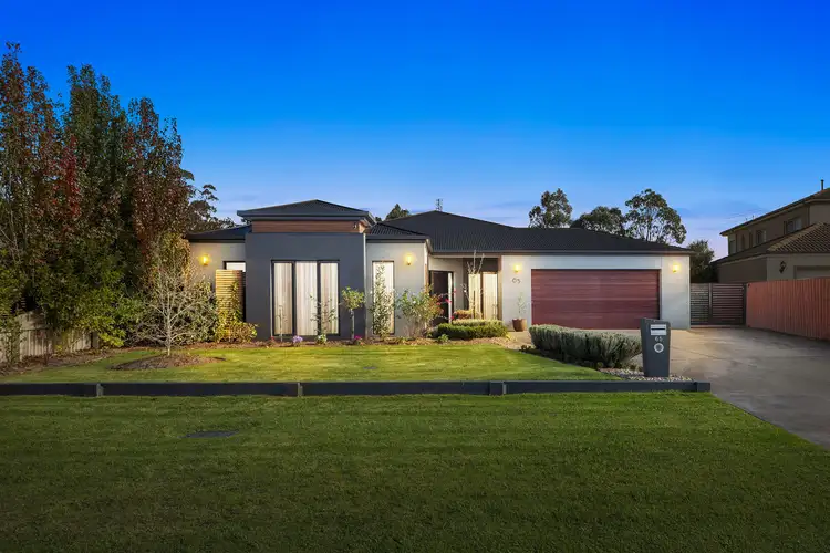 65 Riverslea Boulevard