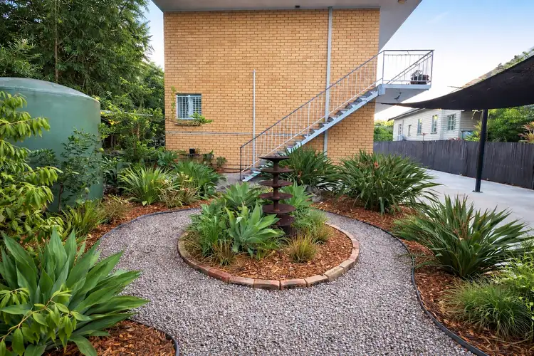 15 Figgis Street