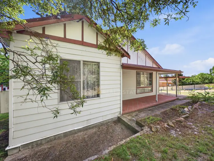 29 Moorooba Crescent