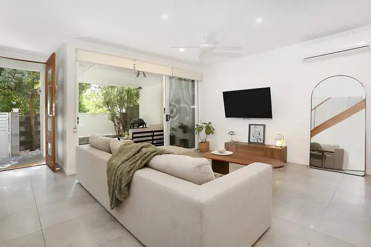 38 Evergreen View