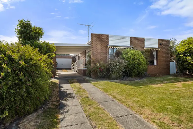 72 Back Beach Road