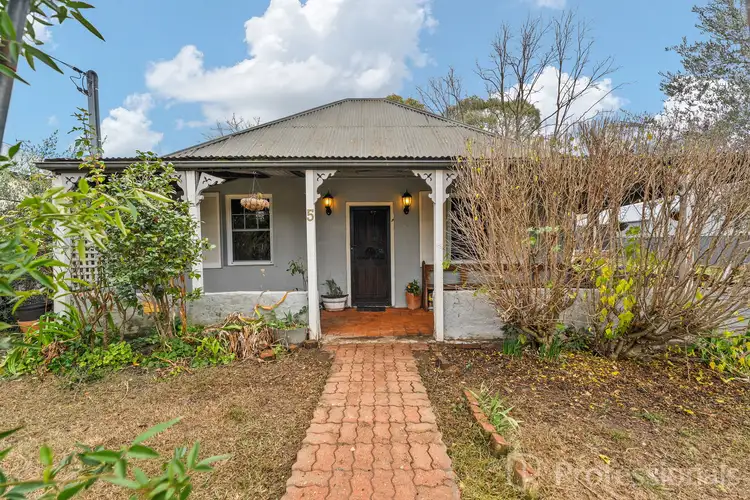 5 Bathurst Street