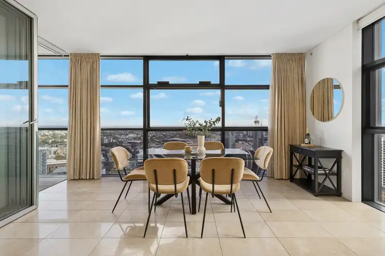 101 Bathurst Street