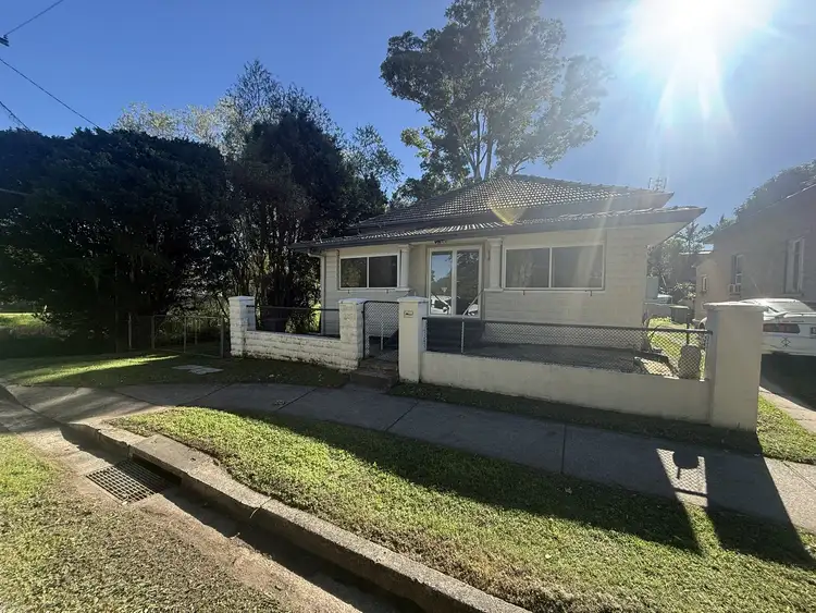 27 Spring Street