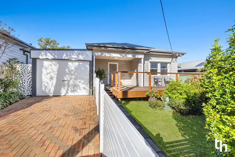 247 Sandgate Road