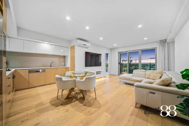 63 Adelaide Terrace