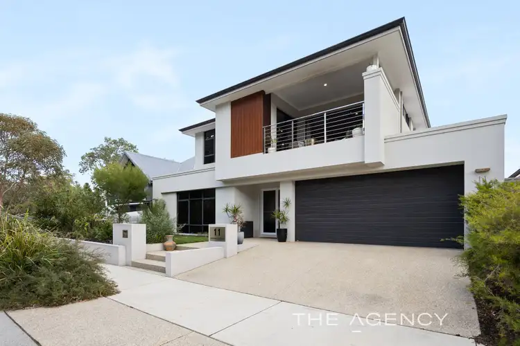11 Greenslope Drive