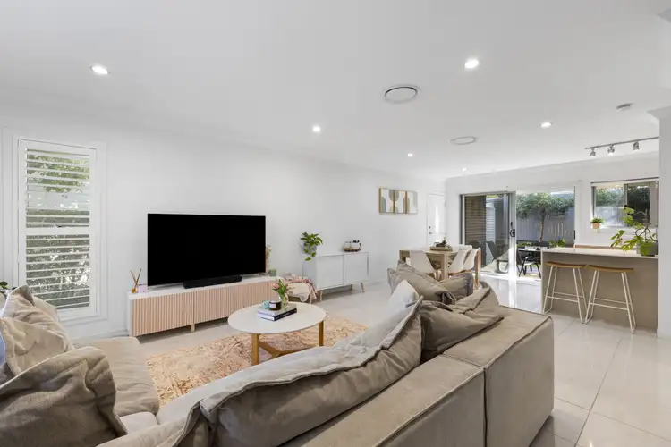 200 Meadowlands Road