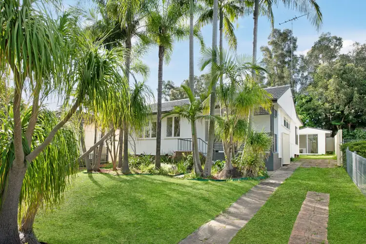 11 Gilmore Road