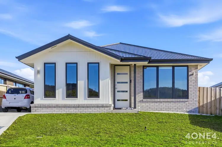 95 Athena Drive